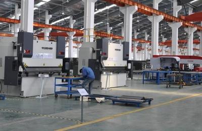 教師辭職創(chuàng)辦工廠,生產機械產品,年產值達到數(shù)千萬元